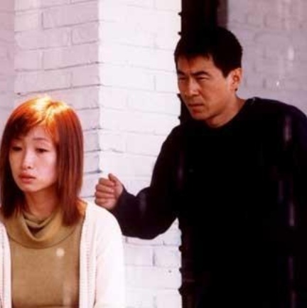 男生把小鸡放入女生屁股里的视频
